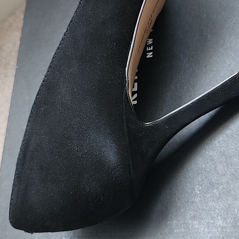 Kenneth Cole Romi Pump - Picture 7 of 9